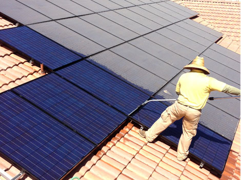 SUNTECH Solar Cleaning Before and After Pic